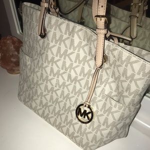 Michael Kors Jet Set Logo Tote Bag